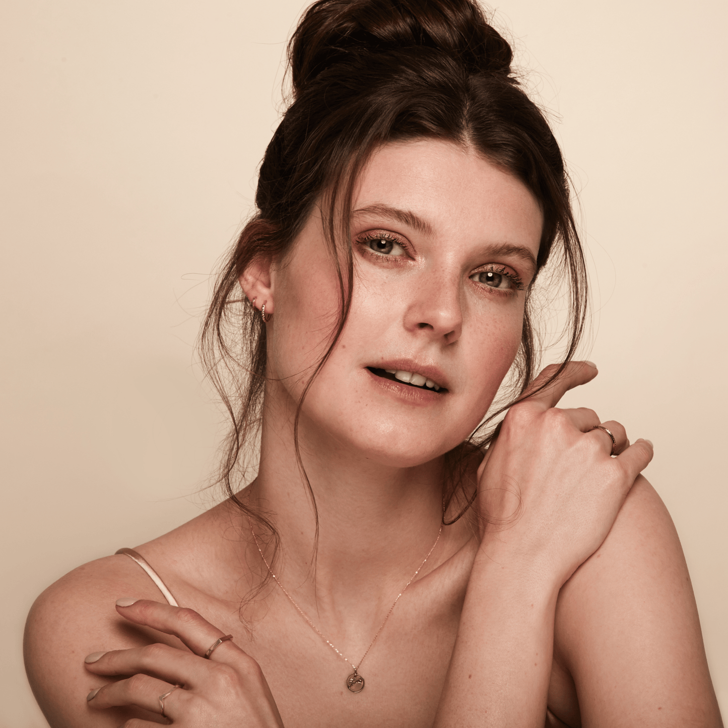 PURE Edgy Hoops - 14K Gold - FENA daily Jewellery